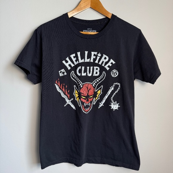 Stranger Things Netflix Hellfire‎ Club Men's Graphic T-Shirt Black Medium TV - Picture 1 of 11
